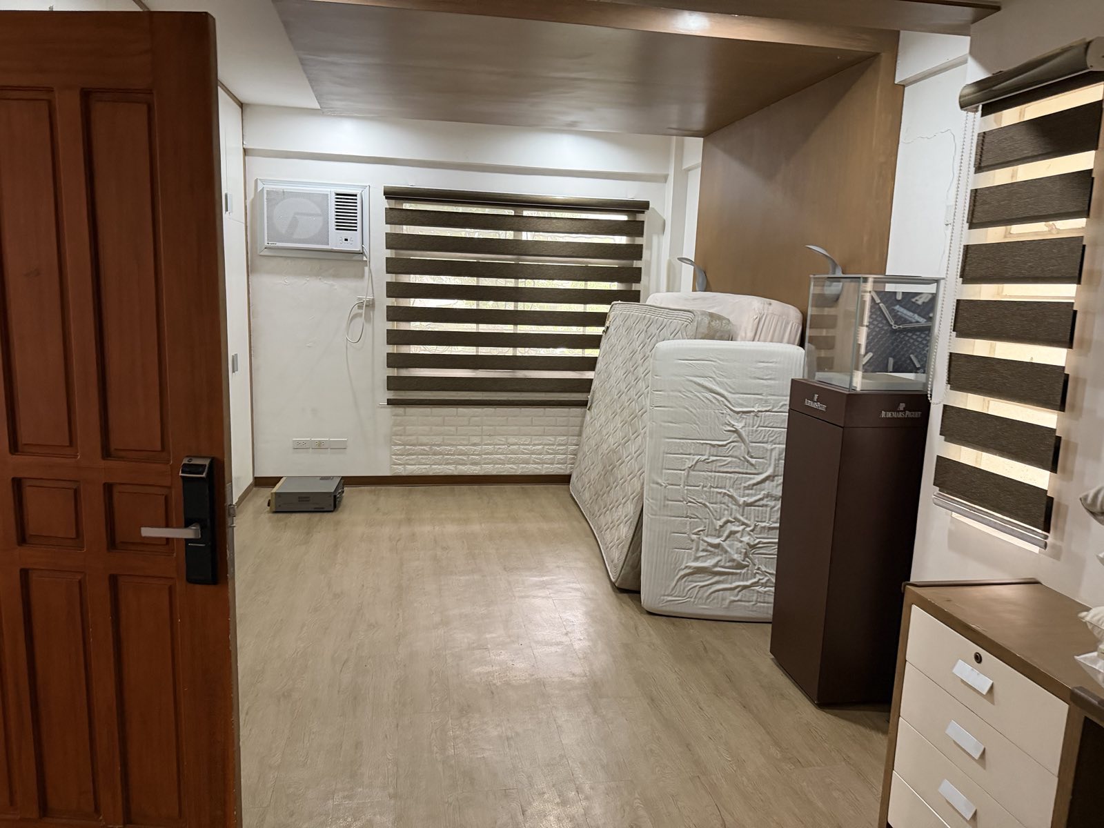 Spacious bedroom with digital lock and split-type aircon
