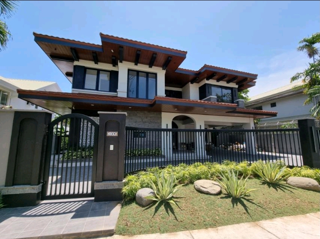 The Ayala Alabang Courtyard Residence