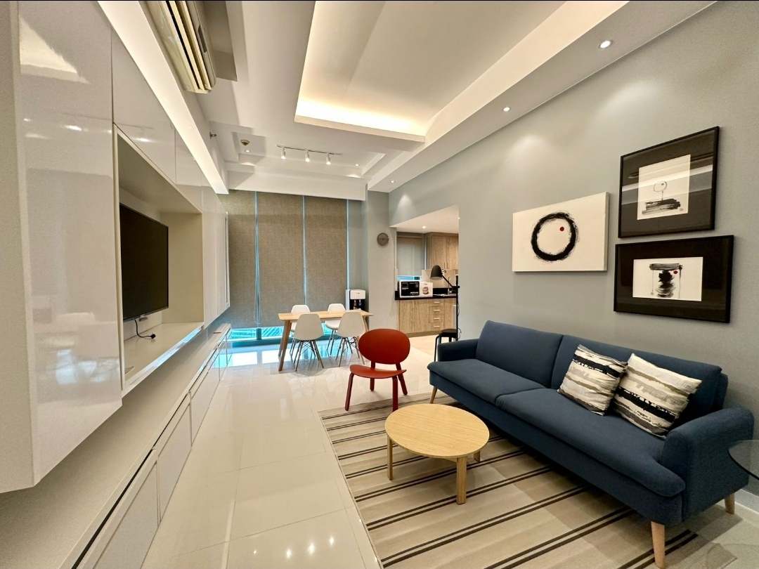 Eight Forbes Town Road Residence
