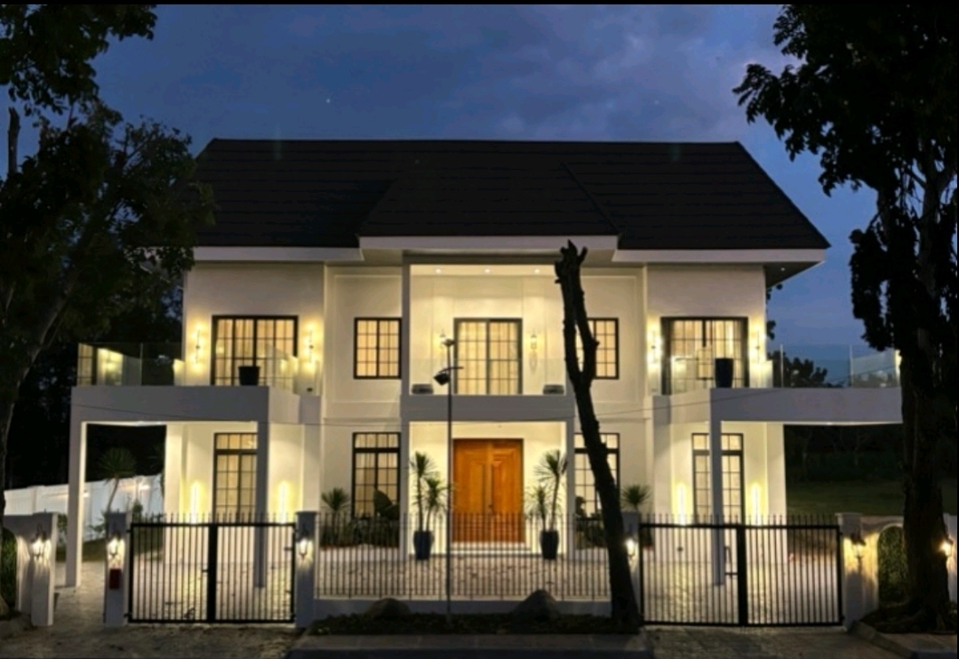 The Fairway Residence