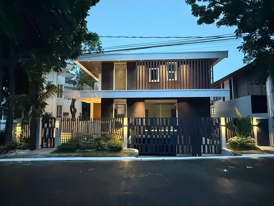 The Hillsborough Residence